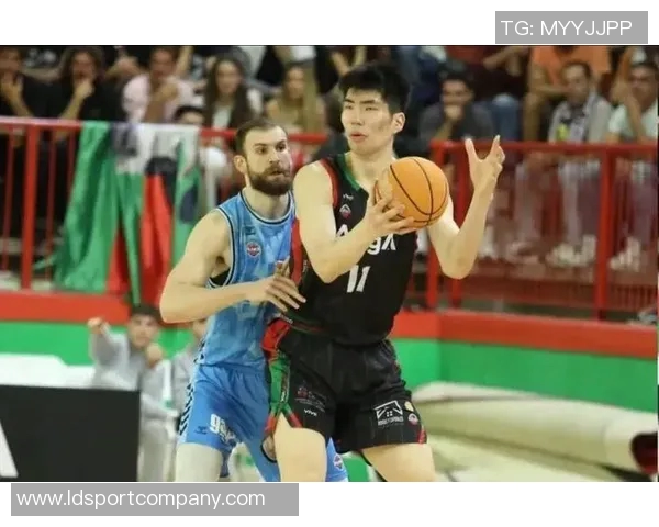 余嘉豪世预赛后紧急回归西乙赛场极限操作引发关注