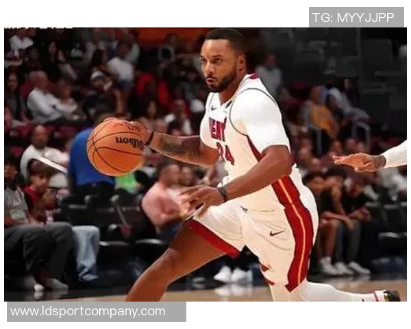 快船对决旧将鲍科比他本赛季场均创下新高表现引人瞩目