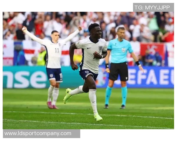 曼晚报道：曼城与切尔西对决前多达11名球员可能缺席